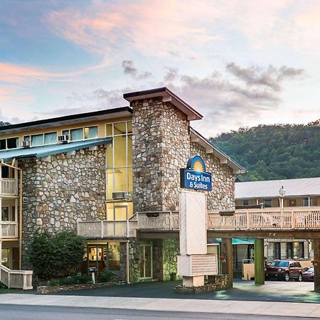 Days Inn & Suites By Wyndham Downtown Gatlinburg Parkway Kültér fotó