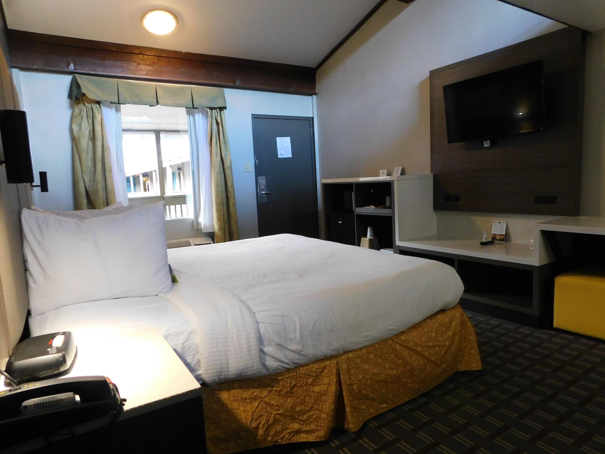 Days Inn & Suites By Wyndham Downtown Gatlinburg Parkway Kültér fotó