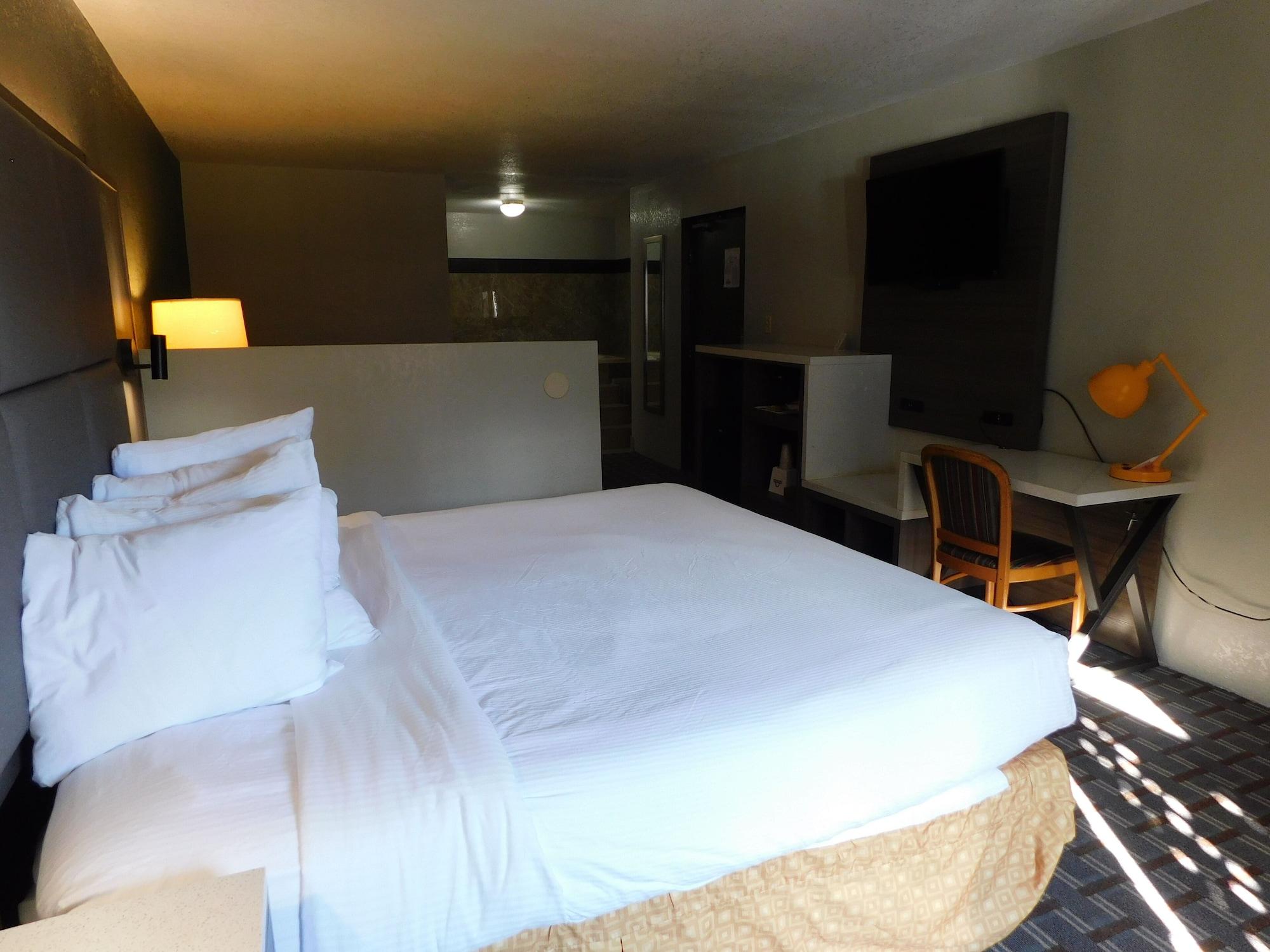 Days Inn & Suites By Wyndham Downtown Gatlinburg Parkway Kültér fotó