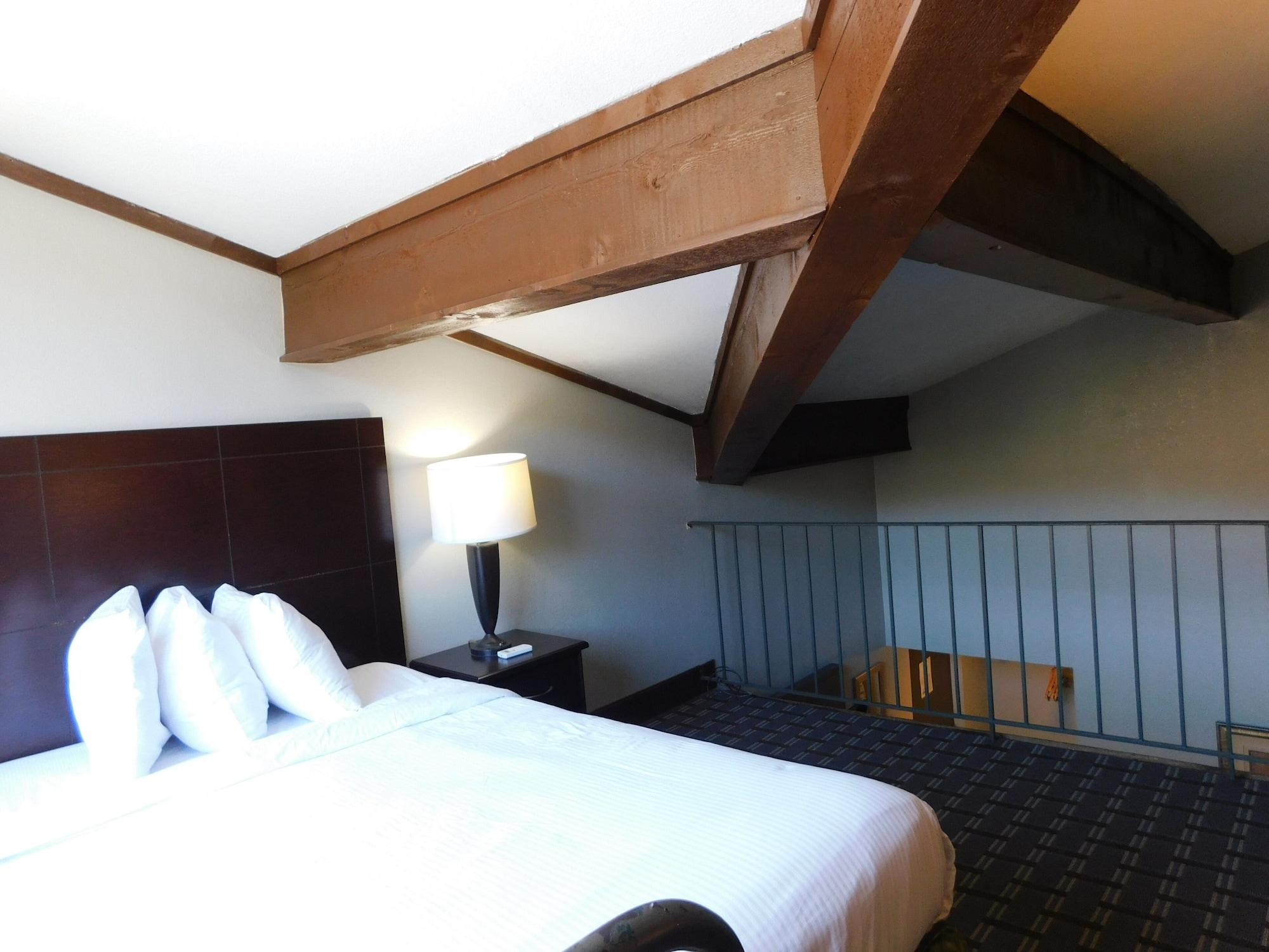 Days Inn & Suites By Wyndham Downtown Gatlinburg Parkway Kültér fotó