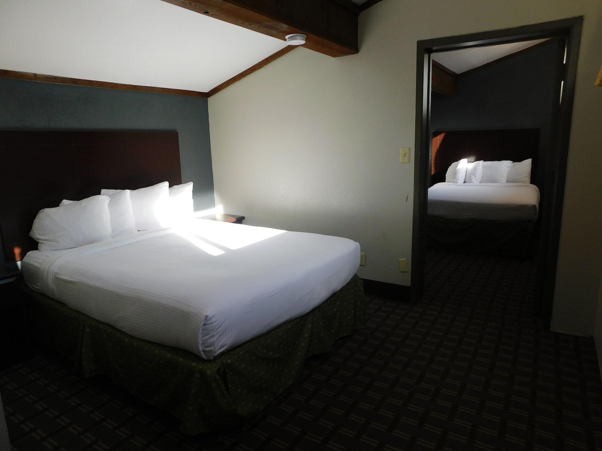 Days Inn & Suites By Wyndham Downtown Gatlinburg Parkway Kültér fotó