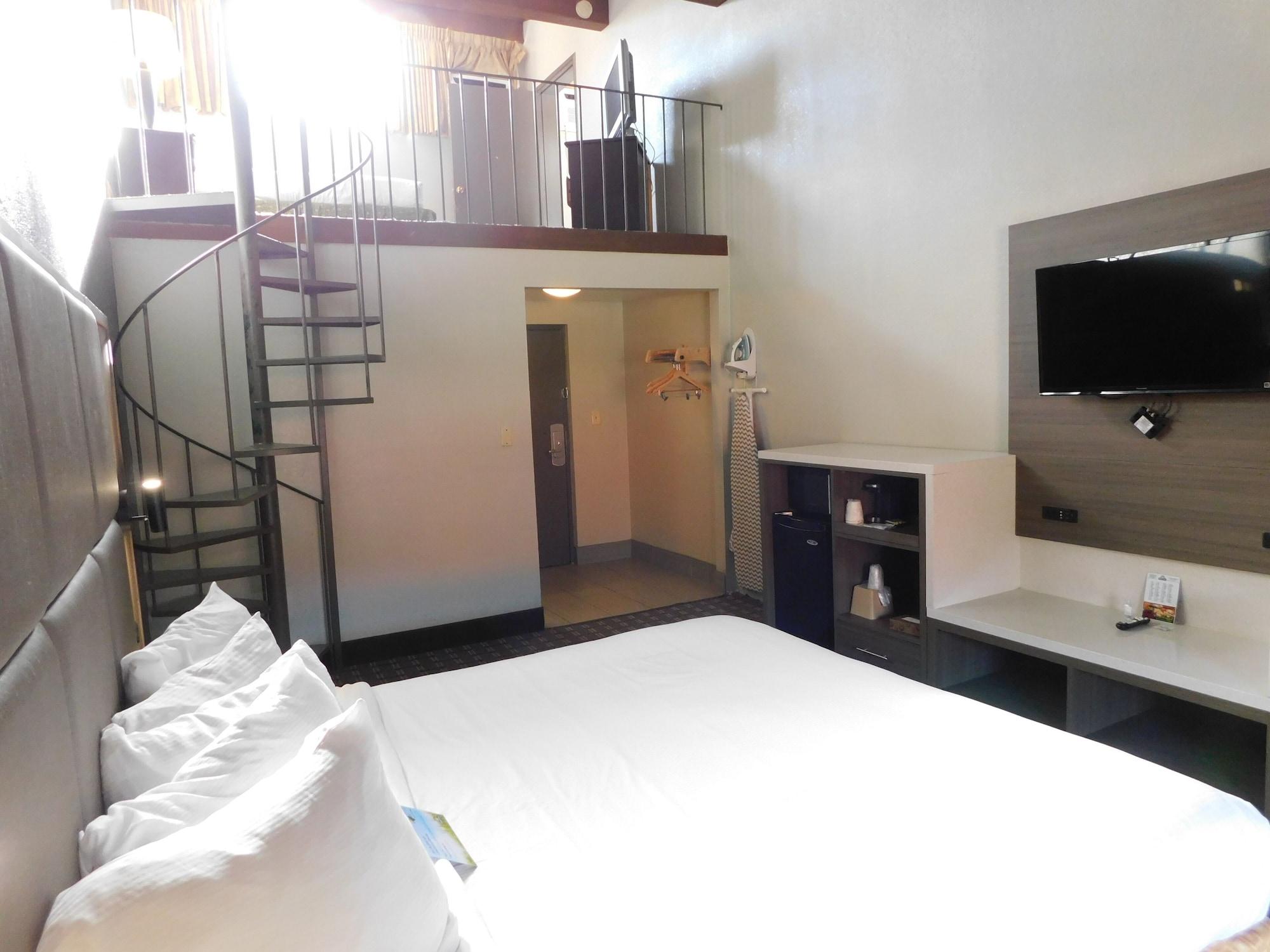 Days Inn & Suites By Wyndham Downtown Gatlinburg Parkway Kültér fotó