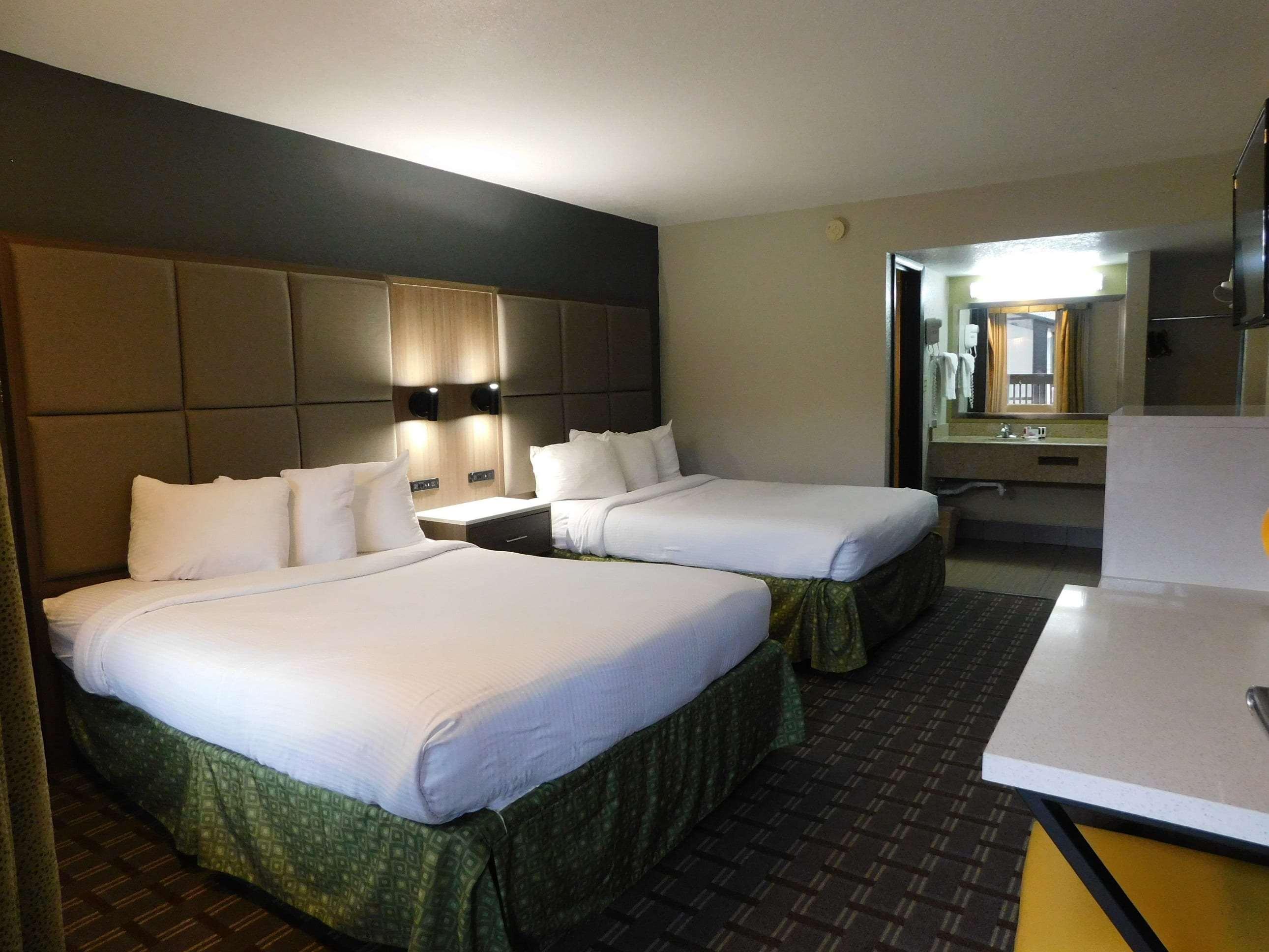 Days Inn & Suites By Wyndham Downtown Gatlinburg Parkway Kültér fotó