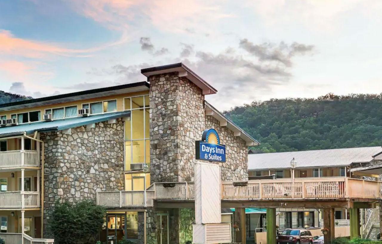 Days Inn & Suites By Wyndham Downtown Gatlinburg Parkway Kültér fotó